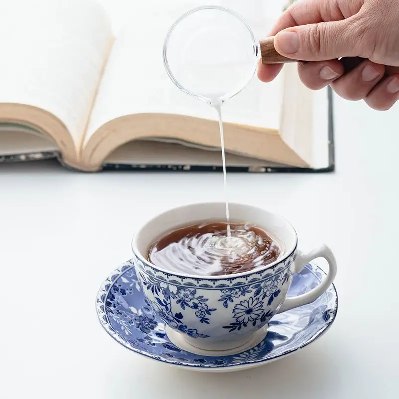 רטרו וערכת קפה כוס סט קרמיקה בריטי משובח בסגנון תה של אחר הצהריים. Teaware