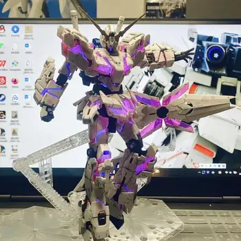 Gundam Unicorn דגם Hg התקפות חינם הגורל אדום רובוט חייזרי רובוט Gundam הרכבה, עבודת יד, צעצועים לילדים, מתנות יום הולדת