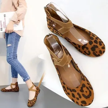 חדש מוצק צבע נעלי נשים אופנה שטוחות מזדמנים עגול הבוהן נשים נעלי גודל פלוס 43 נקבה נעלי הליכה